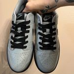 Nike Dunk Low GS ‘Matte Silver Noir’ Photo 2