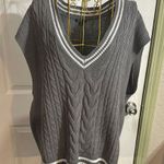 Wild Fable  Gray and white Cable Knit V Neck Sweater Vest Size XL Photo 0