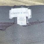 Silence + Noise Elegant Textured Black Mini Skirt Pull On Photo 2