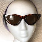 New! Cat eye shaped sunglasses! Brown Photo 2