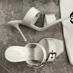 Alexander McQueen  New Ivory/ Silver Size 37C New in Box Retail $1,090 Photo 7
