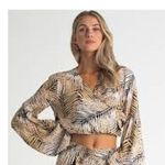 Billabong Breathe Light Woven Top Size Medium M Wrap Surfer Boho Crop Feminine Photo 5