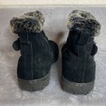 Khombu  Women's All-Weather Lindsey Suede Boots Size 9 Photo 4