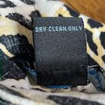 Saint Tropez West  Size Medium Notched V-Neck Animal Print Top w/3/4 Slee… Photo 4