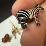 Lion Zebra Giraffe Tack Lapel Pin Lot Of 4 Safari Animals Photo 14