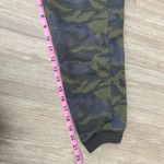 American Eagle Outfitters Vintage Camo Cropped Fleece Jogger Size Medium Photo 9