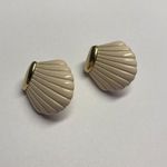 Napier Gold Tone Signed Clip Photo 0