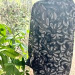 Ny Collection Nwot mature black white paisley print 3/4 cuffed sleeve blouse Photo 3