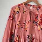 Old Navy  Maternity Mauve Floral Pleat Front Dress Medium M Photo 4