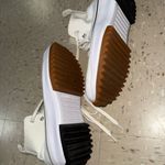 Converse  sneakers. Men size 7/ women size 8.5 Photo 1