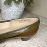 Florsheim Ramblers olive green/tan/brown Block Heels Leather Pumps Size 6 Green Photo 7