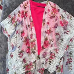 Westport 💛 NWT hot pink shirt and matching floral cardigan Photo 4