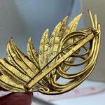 Vintage large ornate plume brooch . Antique brass finish . Gold Photo 2
