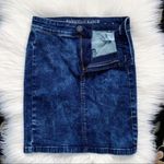 American Eagle Dark Blue Acid Wash Denim Mini Skirt Size 2 Photo 4