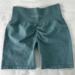 NVGTN Scrunch Shorts Photo 0