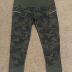 Active Life Camouflage Crop Leggings, Size M Photo 0