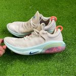 Nike  Women’s 9.5‎ Joyride Run Flyknit Running Active Shoes Sneakers Workout Photo 3