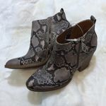 Universal Threads NWOT Gray Python Snakeskin Boots Photo 2