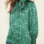 Sugar Lips Gwendolyn Snake Mock Neck Blouse green size small Photo 6