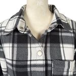 Como vintage black and white plaid flannel long sleeve collared shirt shacket S Photo 4