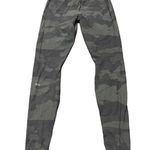 Alo Yoga  womens camo athletic leggings workout‎ size medium Photo 3