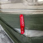 Spanx Women's Camo Utility Shorts Gray Size Large High Rise Pull On Photo 4