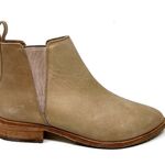 nisolo Everyday Chelsea Boot almond size 8.5 CL Photo 2