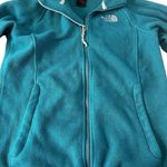 The North Face Women’s Fleece Teal Jacket Photo 4