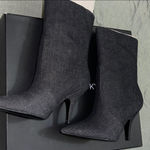 Kendall + Kylie  Calie Black denim Fabric Photo 4