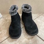 Khombu Womens Black Suede Ankle Boots Faux Fur Trim Button Accent Size 10 Photo 1