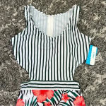 🏝️ Gorgeous Iffei One piece Swimsuit, Size Large, Beautiful Design,‎ NWT White Photo 3