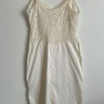 Vanity Fair Vintage 1950s Ivory White Lace Bodice Intimate Slip Petticoat Dress Photo 4