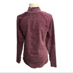 Saucony  Women’s Running 1/4 Pullover w/thumbholes Photo 2