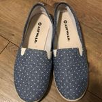 Airwalk Slip-on Shoes Photo 2