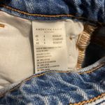 American Eagle Womens American‎ Eagle Medium Wash Slightly Distressed Straight Leg Jeans Size 6 Photo 2