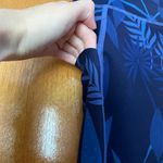 Zyia Active Azul Paradise Pocket Light n Tight Hi Rise Capri Leggings Size 4 Photo 3