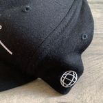 Mantis black snap back hat Photo 3