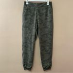 Athleta Brooklyn Textured Lined Jogger Photo 5