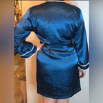Jones New York Satin Wrap Robe Size Large/ XL Blue Photo 1