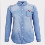 Torrid  Medium Wash Denim Fox Button Front Classic Fit Taylor Shirt - size 1 Photo 11