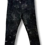 Under Armour  Compression High Rise‎ Black & White Print Capri Leggings Sz M Photo 0