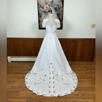Gloria Vanderbilt Stunning Vintage 90s  Lace Cutout Wedding Gown! Photo 5
