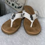 Minnetonka Silverthorne Thong Sandals Photo 2