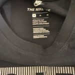 Nike  air tee shirt size medium  Photo 1