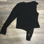 Pretty Little Thing  Black One Shoulder Bodysuit Photo 5