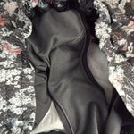 Lululemon Hotty Hot Short II Long 4"
Spring Bloom Multi / Black W1722 Sz 6 Photo 8