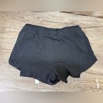 Athleta  lot of 4 women’s‎ shorts  size large Photo 4
