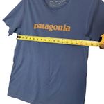 Patagonia  Shirt Womens Medium Blue Organic Cotton Logo Slim Fit Crewneck Tee Photo 3