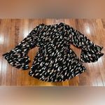 Apt. 9 Long layered bell sleeve vneck black blush and mocha brush stroke top size large Photo 3