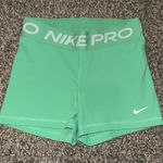 Nike  Pro Spandex Photo 0